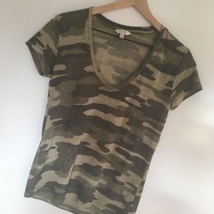 Lucky Brand | Green Camouflage Scoop Shirt | S